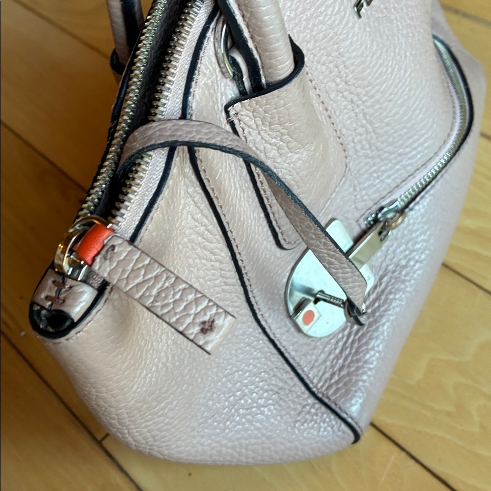 Soft leather satchel - Picture 15 of 16